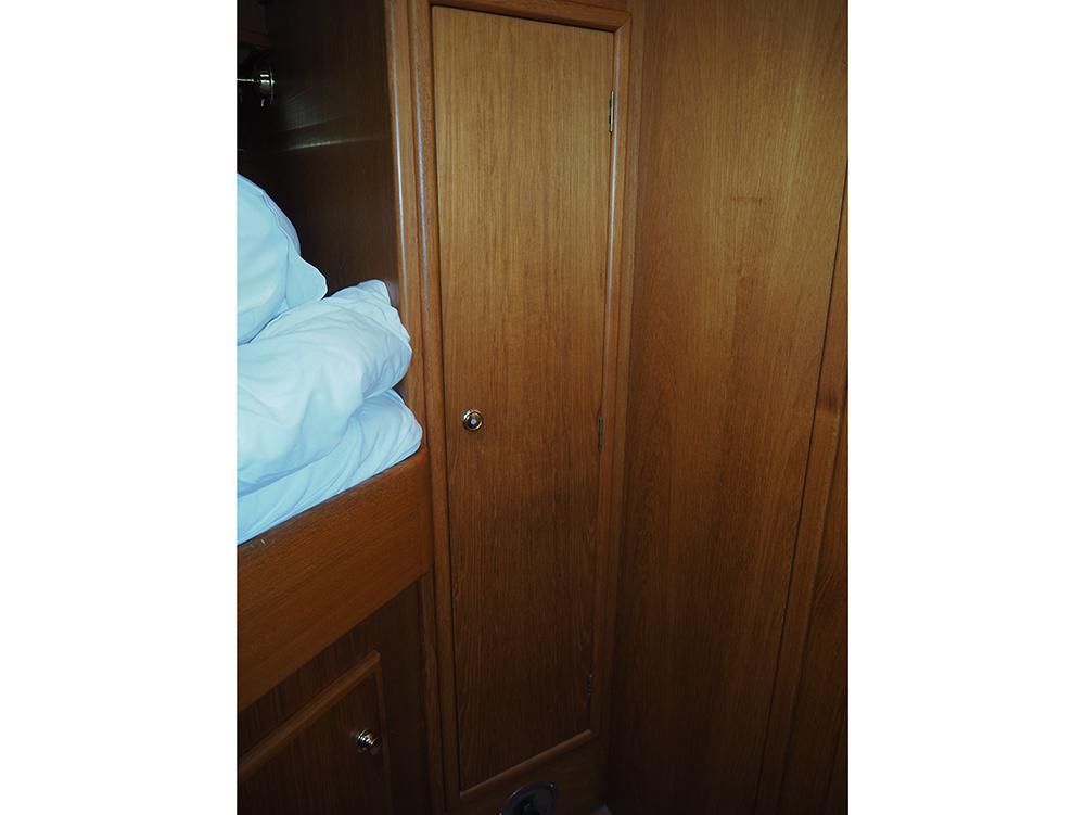 Cabin en avant, H&eacute;bergements